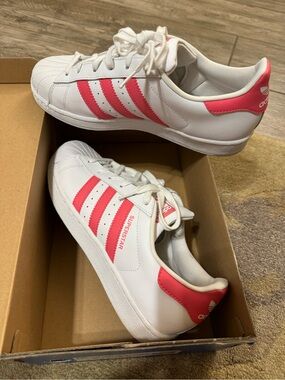Adidas Superstar J White Sneakers with Pink Stripes